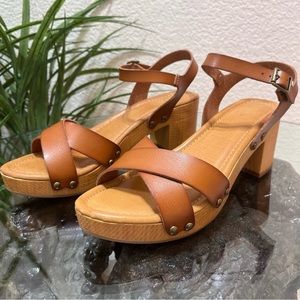 MIA "SUSAN" PLATFORM SANDAL, SIZE 9, NEW IN BOX